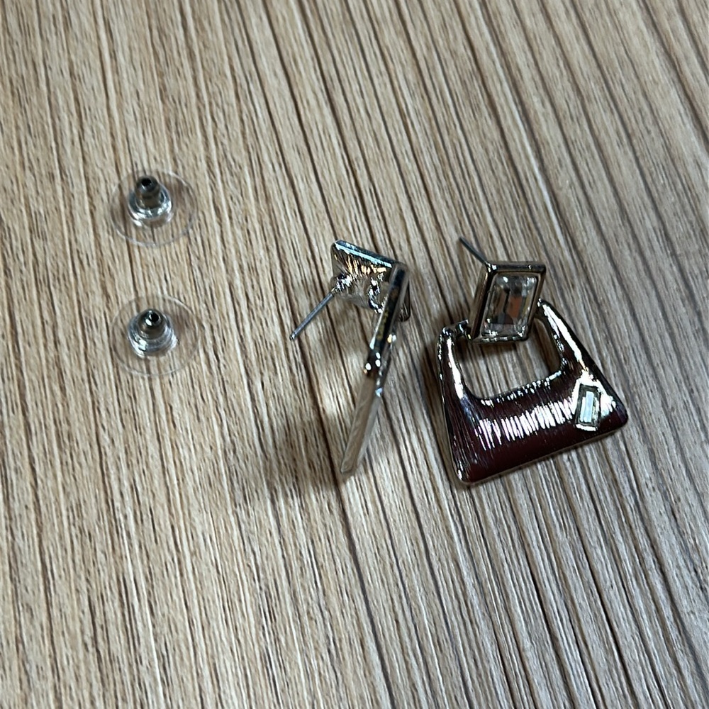 BANSRI Silver Geometric Earrings - Picture 4 of 7